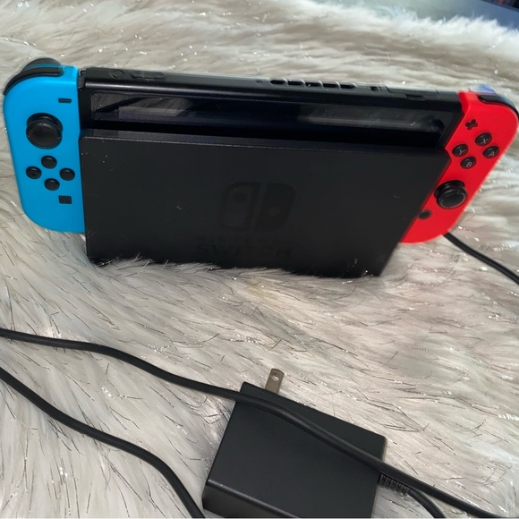 Nintendo switch bundle - Picture 4 of 8
